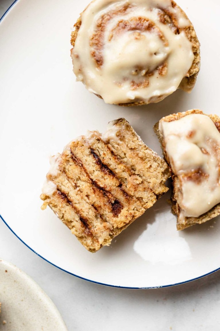 Oat Flour Cinnamon Rolls